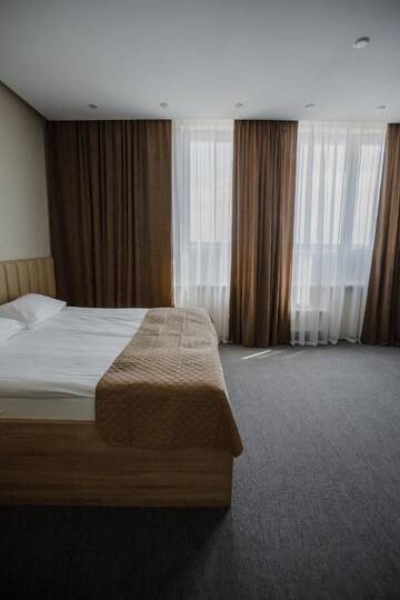 Фото номера Улучшенный двухместный номер с 1 кроватью Отель Sleepers Avia Hotel DME г. Домодедово 7